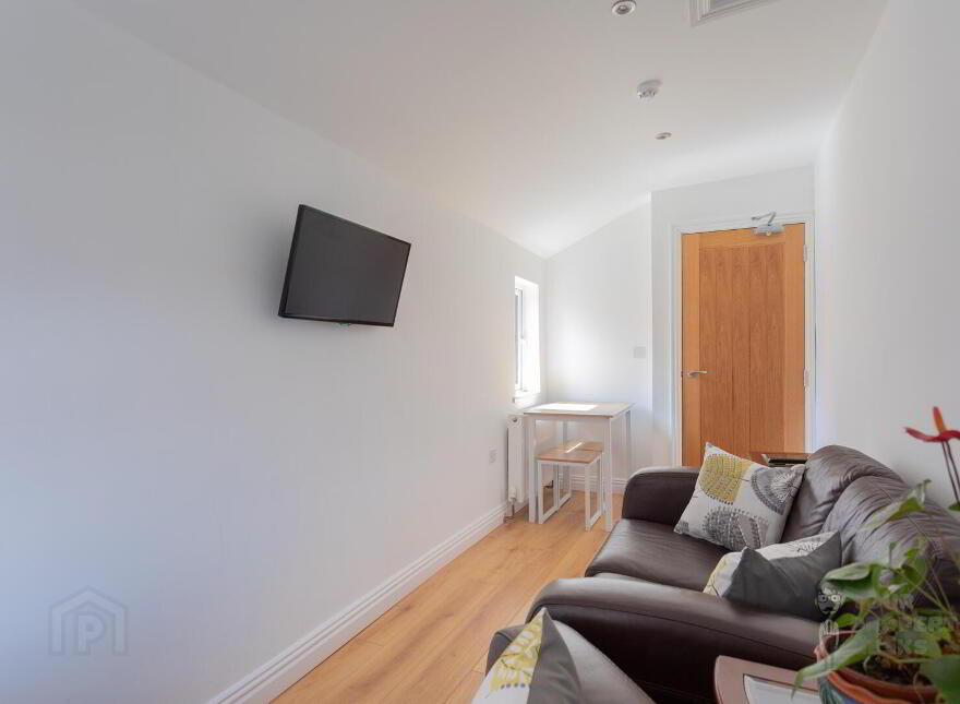 Room 5, 342 Woodstock Road, Belfast, BT6 9DP