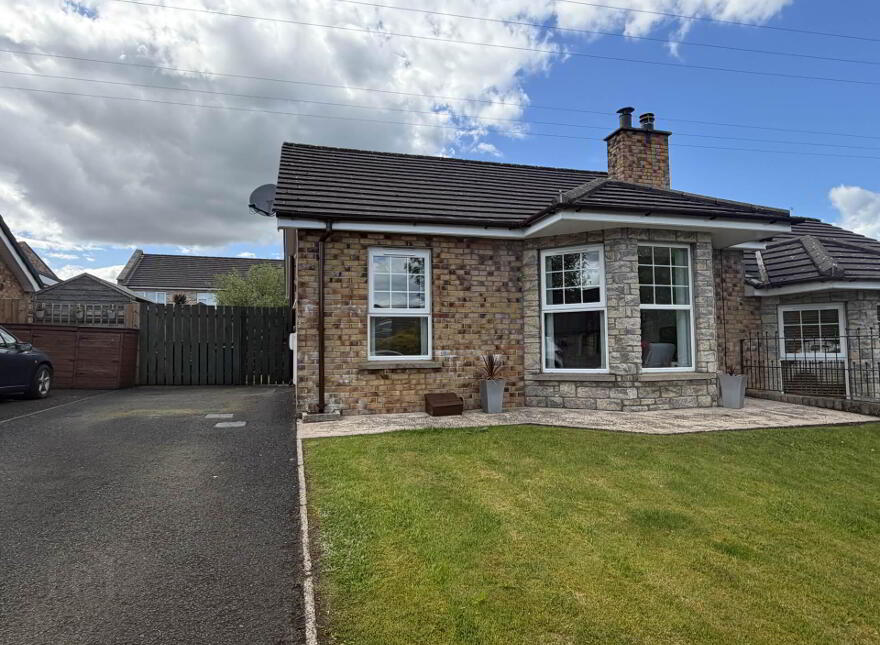 9 Walnut Close, Larne, BT40 2WR