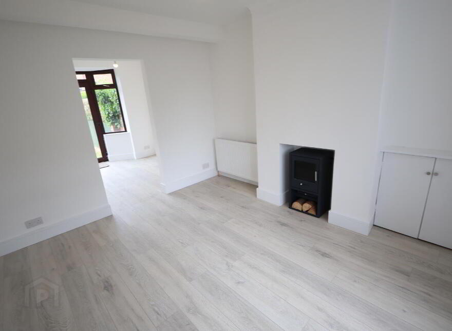 142 Whitewell Road, Newtownabbey, BT36 7EP