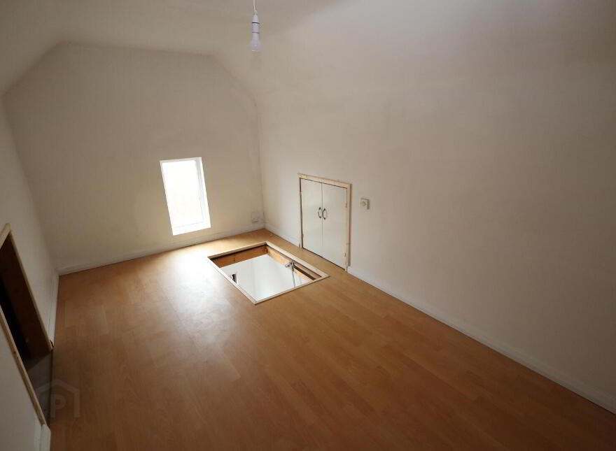 142 Whitewell Road, Newtownabbey, BT36 7EP
