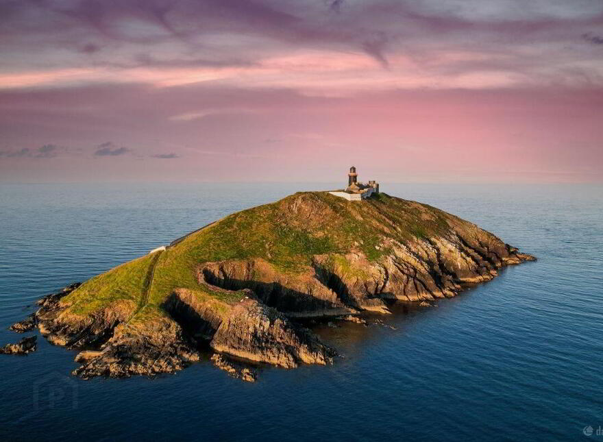 6 Ocean View, Barrack Hill, Ballycotton, P25R8C2