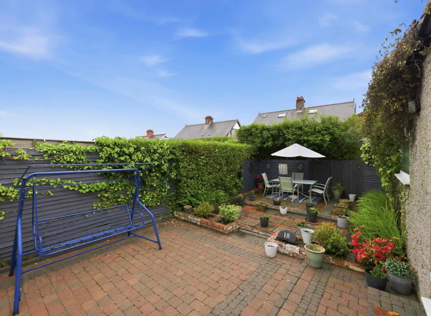 18 Diamond Gardens, Upper Lisburn Road, Belfast, BT10 0HE