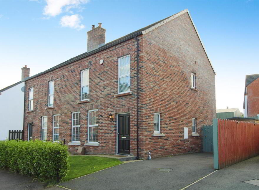 18 Blackrock Row, Newtownabbey, BT36 4AD