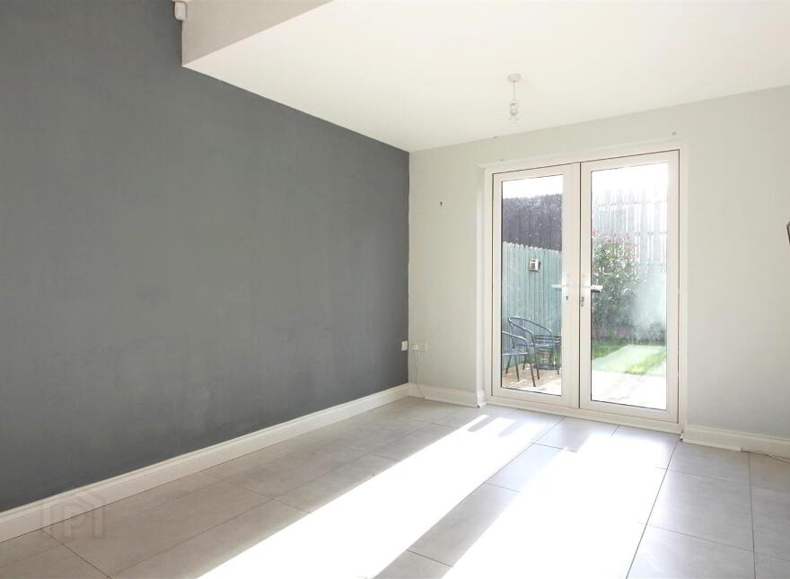 18 Blackrock Row, Newtownabbey, BT36 4AD