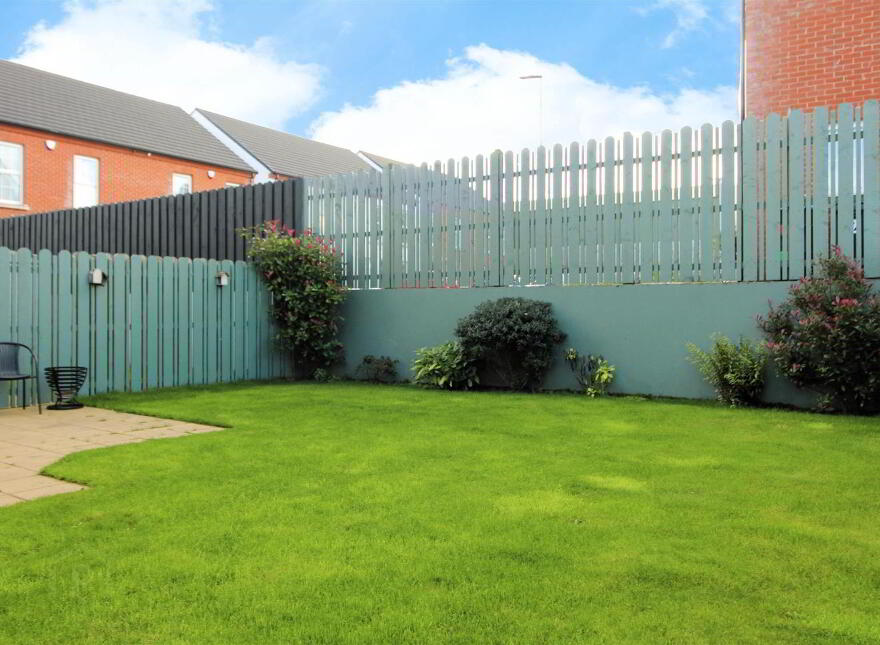18 Blackrock Row, Newtownabbey, BT36 4AD