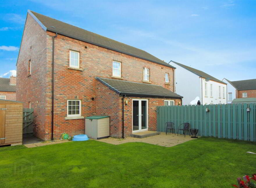 18 Blackrock Row, Newtownabbey, BT36 4AD