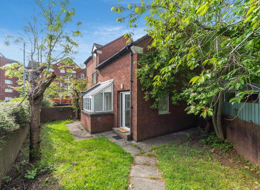 6 Laganview Mews, Belfast, BT5 4AP