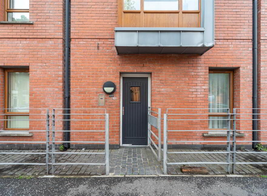 Apt 9, 112 Templemore Avenue, Belfast, BT5 4FX
