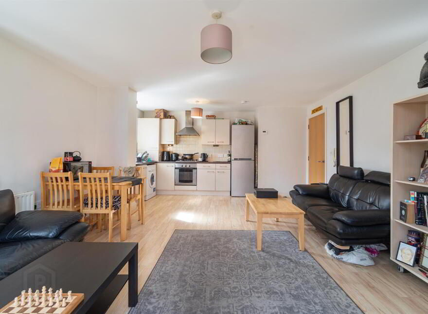 Apt 9, 112 Templemore Avenue, Belfast, BT5 4FX