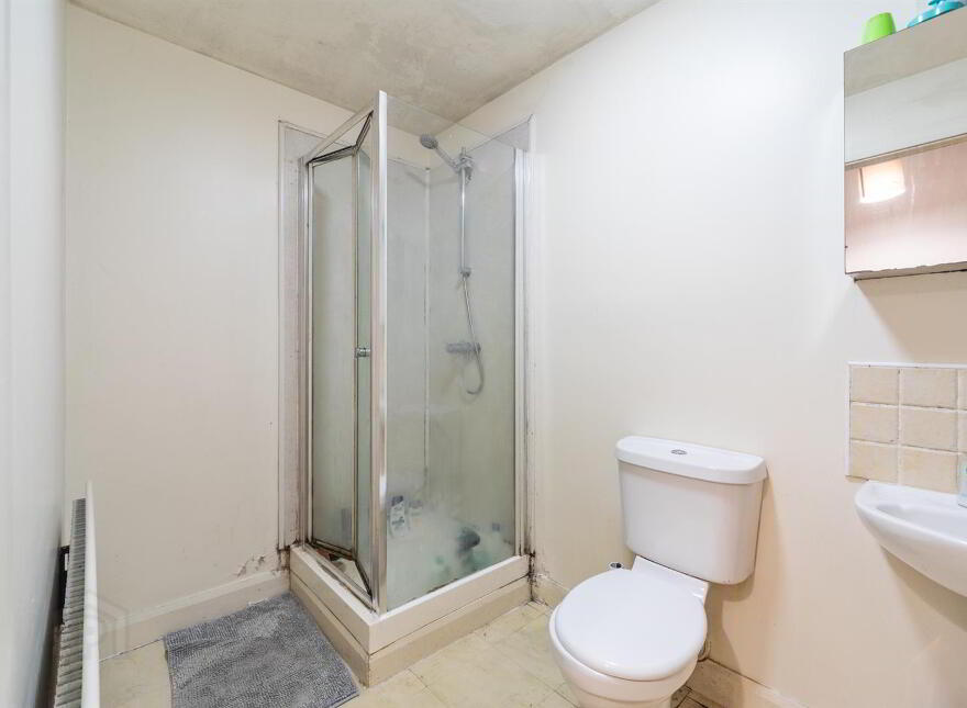 Apt 9, 112 Templemore Avenue, Belfast, BT5 4FX