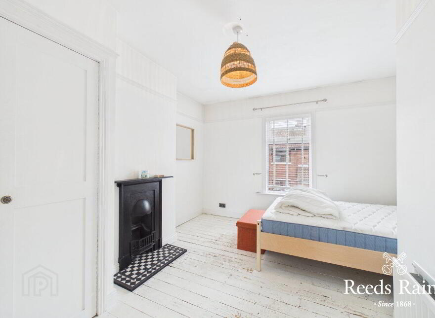 87 Avoniel Road, Belfast, BT5 4SE