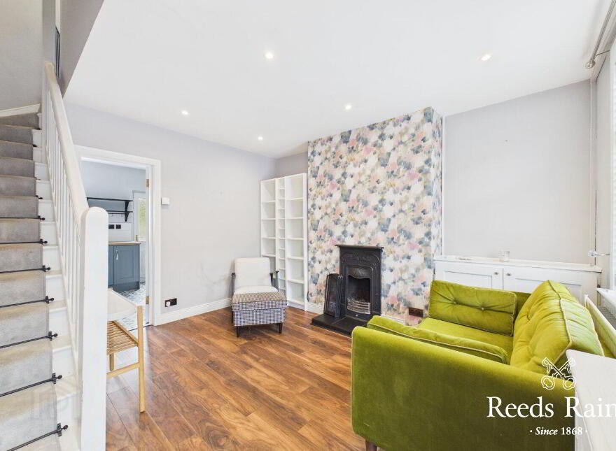 87 Avoniel Road, Belfast, BT5 4SE