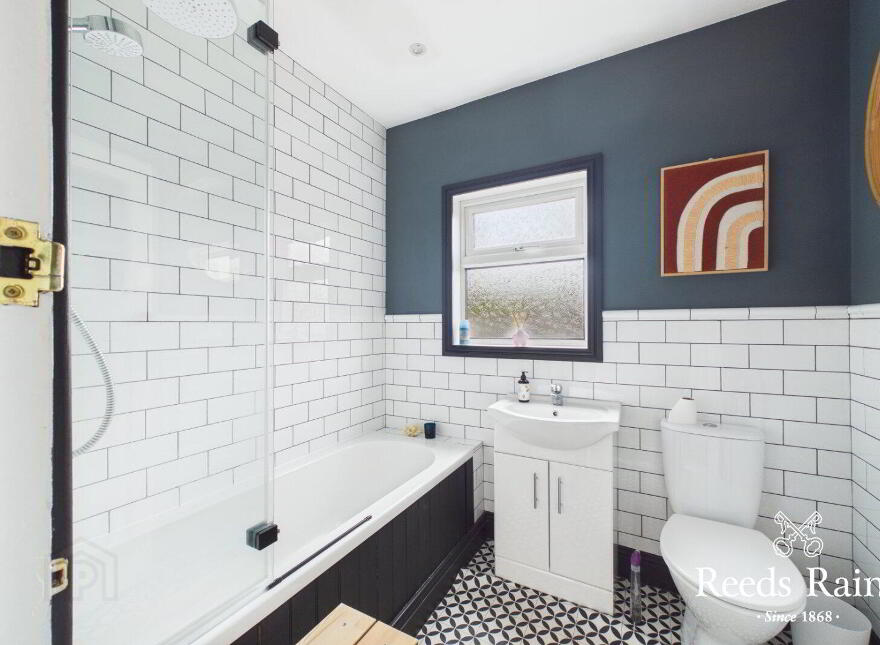 87 Avoniel Road, Belfast, BT5 4SE