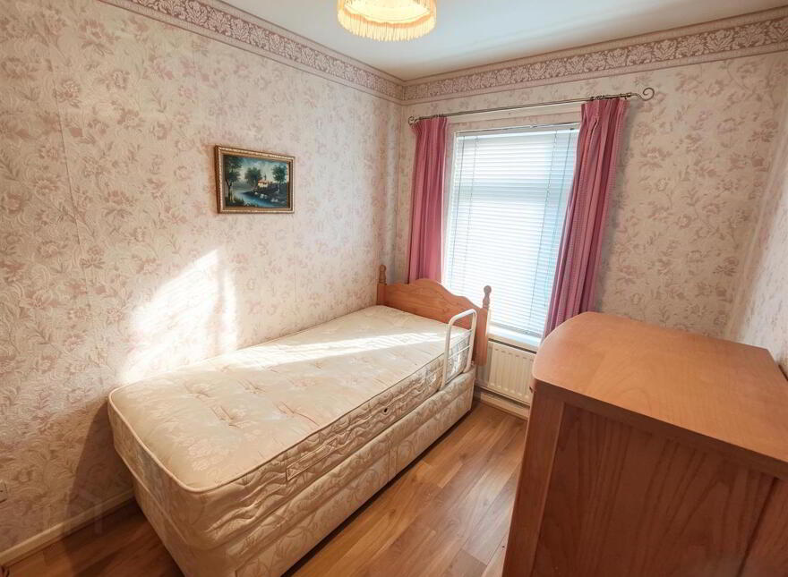 272 Crimea Street, Belfast, BT13 1LX