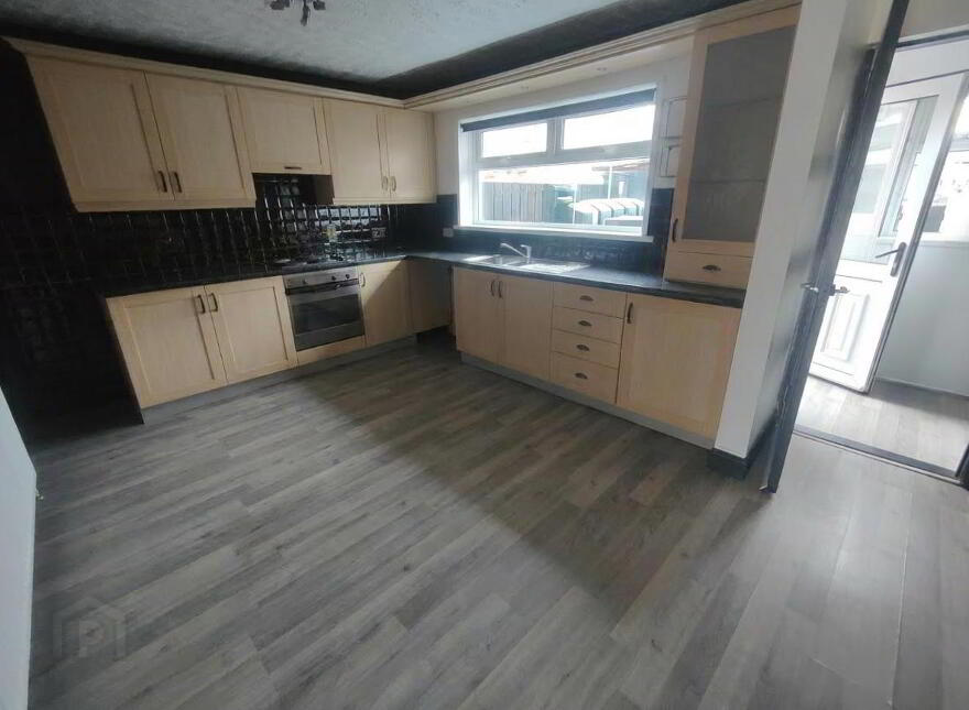 99 Forthriver Park, Belfast, BT13 3UZ