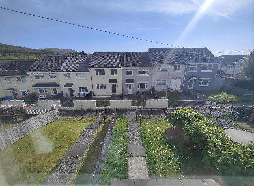 99 Forthriver Park, Belfast, BT13 3UZ