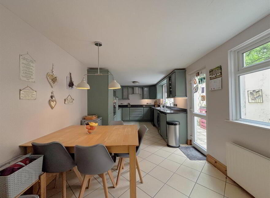 14 Linden Gardens, Belfast, BT14 6DD