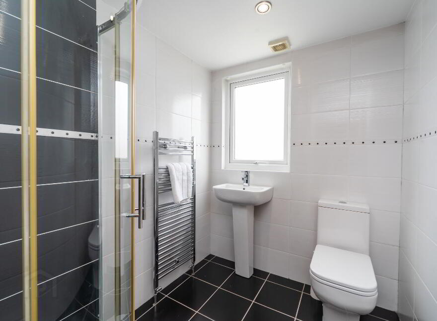28 Malone Heights, Belfast, BT9 5PG