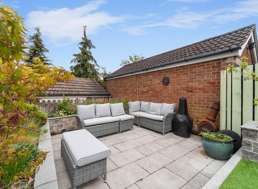 28 Malone Heights, Belfast, BT9 5PG