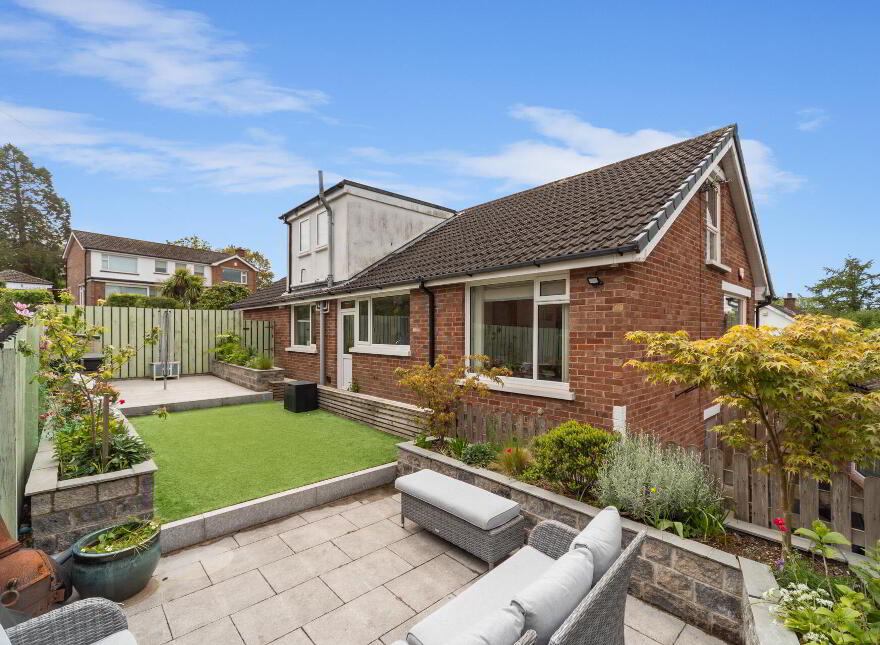 28 Malone Heights, Belfast, BT9 5PG
