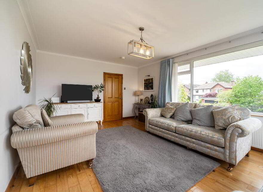28 Malone Heights, Belfast, BT9 5PG