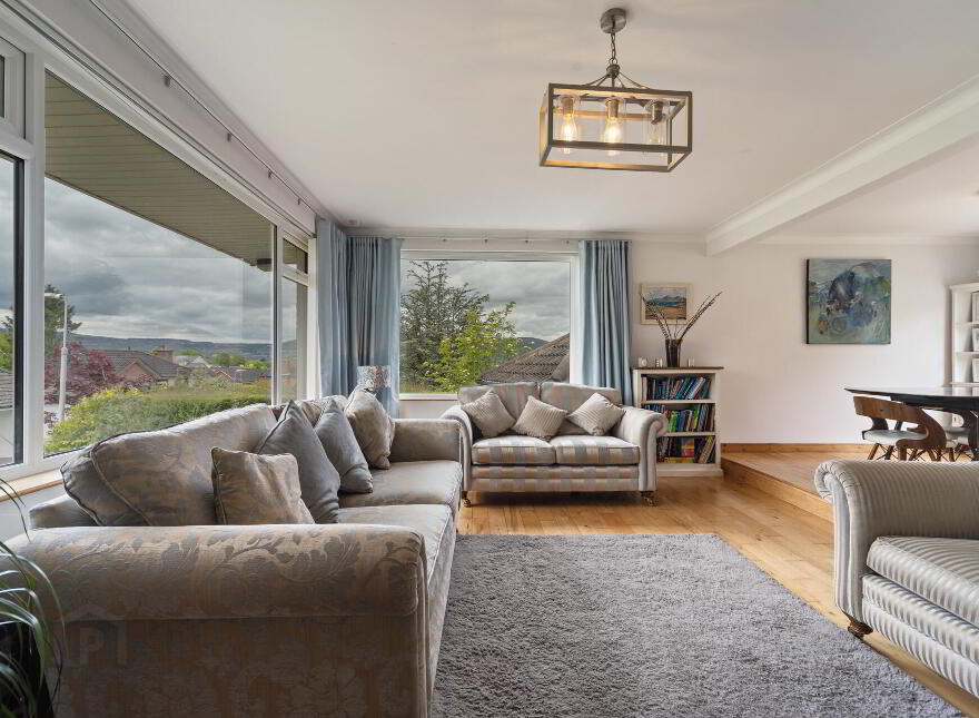 28 Malone Heights, Belfast, BT9 5PG