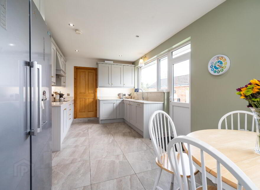 28 Malone Heights, Belfast, BT9 5PG