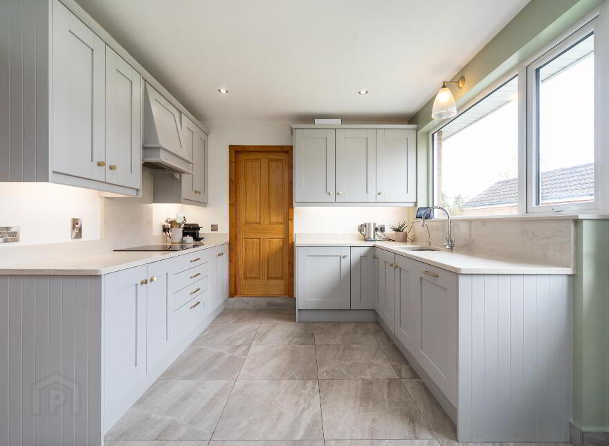 28 Malone Heights, Belfast, BT9 5PG