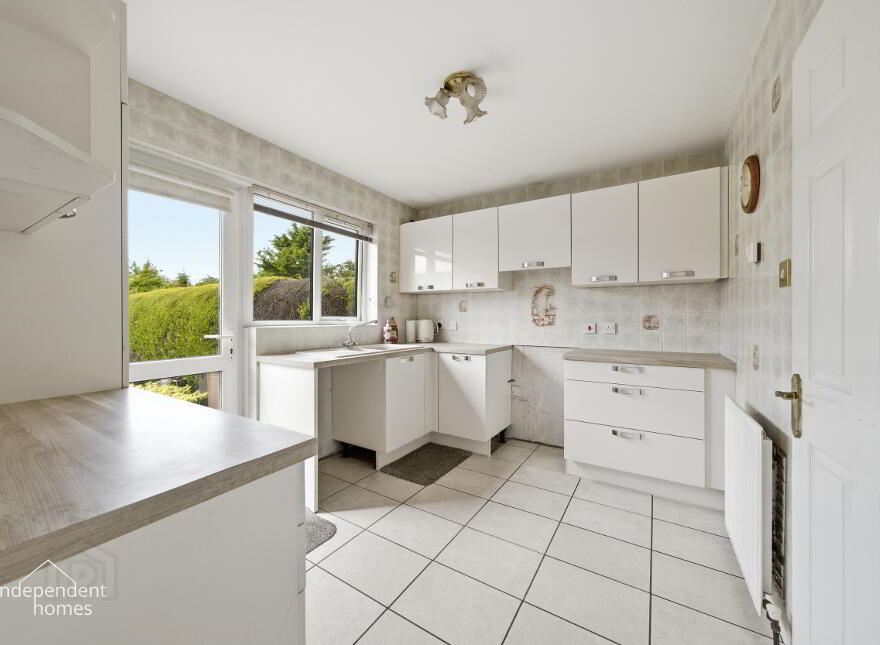 9 Walnut Road, Larne, BT40 2WE
