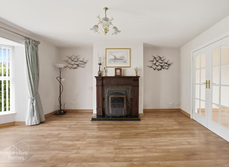 9 Walnut Road, Larne, BT40 2WE