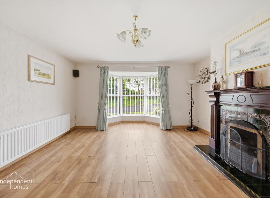 9 Walnut Road, Larne, BT40 2WE
