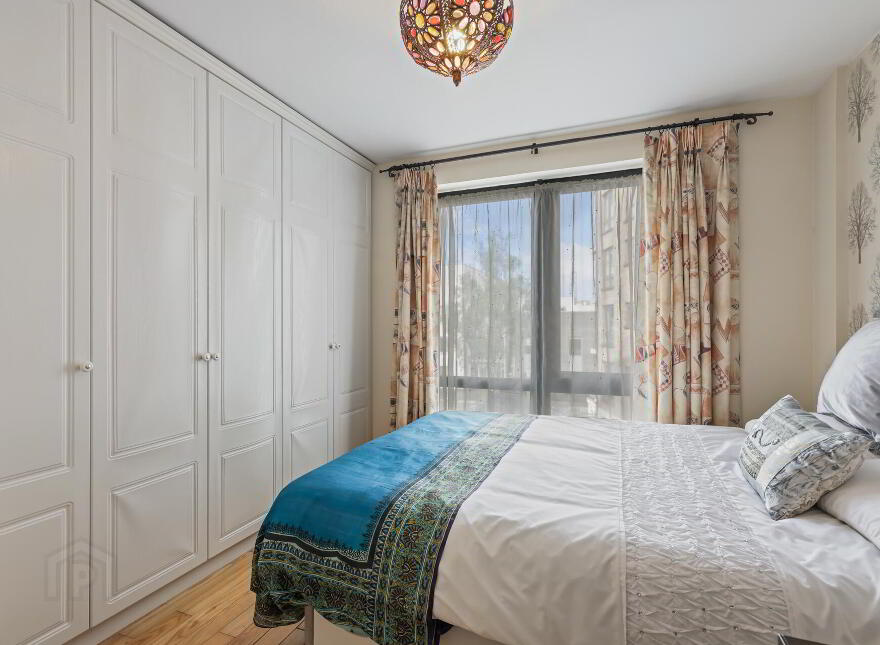 30 St. Georges Harbour, Belfast, BT1 3SG