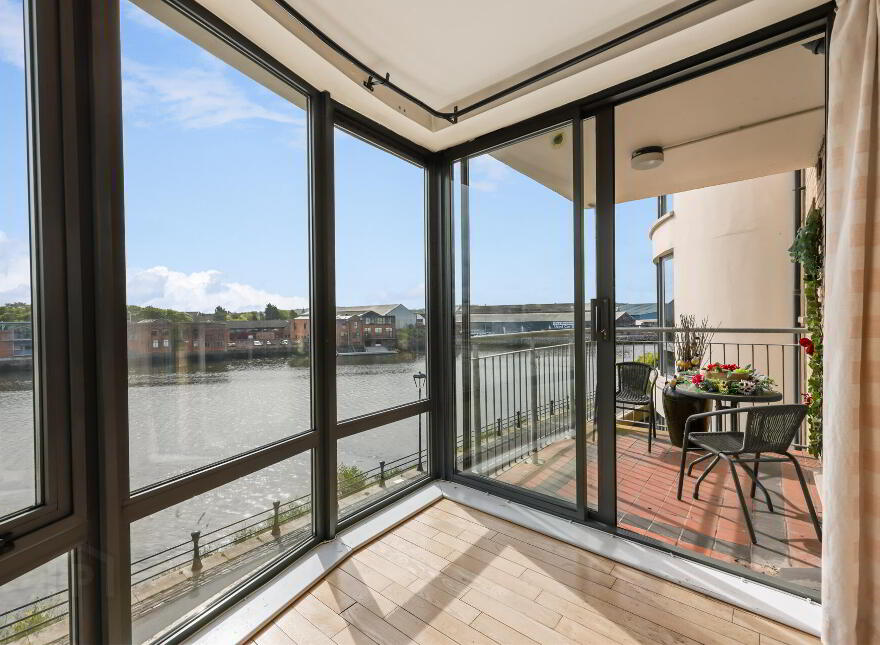 30 St. Georges Harbour, Belfast, BT1 3SG