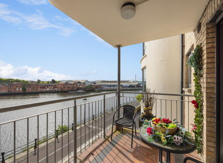 30 St. Georges Harbour, Belfast, BT1 3SG