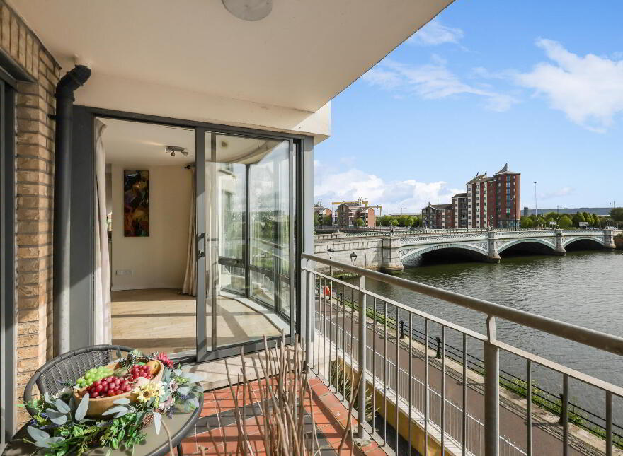 30 St. Georges Harbour, Belfast, BT1 3SG