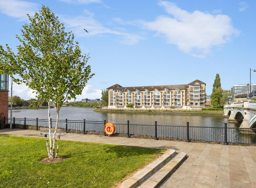 30 St. Georges Harbour, Belfast, BT1 3SG