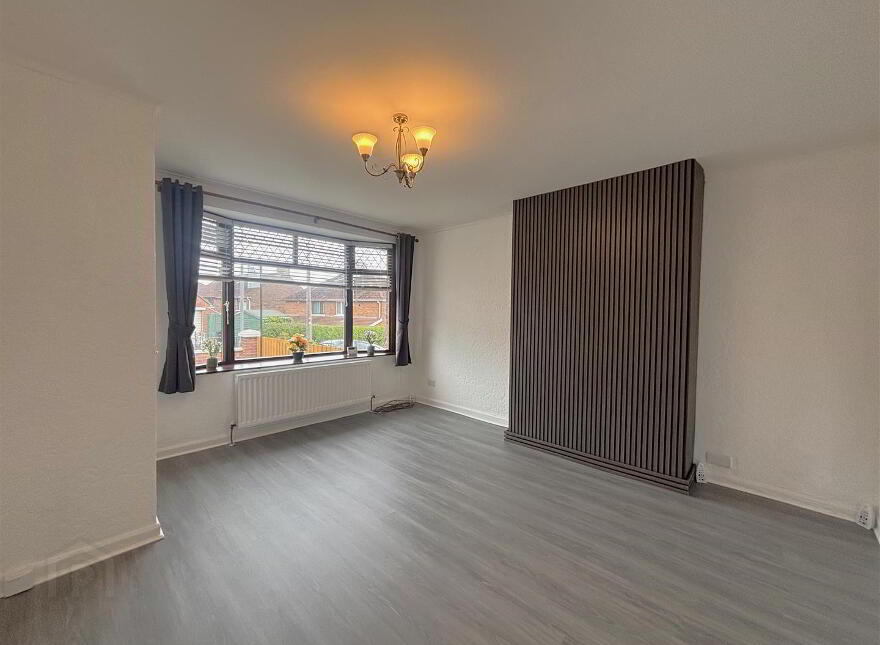 4 Lyndhurst Grove, Belfast, BT13 3PE