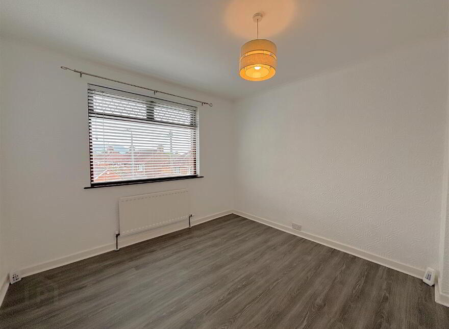 4 Lyndhurst Grove, Belfast, BT13 3PE