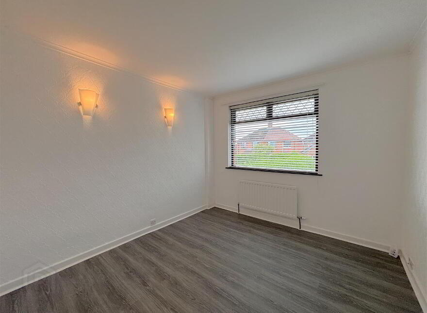 4 Lyndhurst Grove, Belfast, BT13 3PE