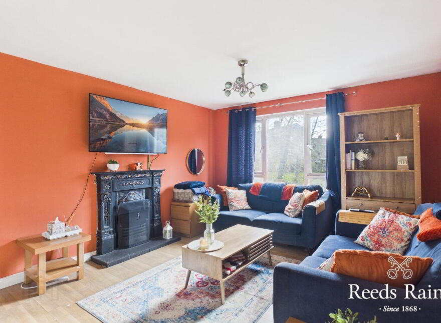 Apt 10, Rosebrook Grove, Carrickfergus, BT38 8NS