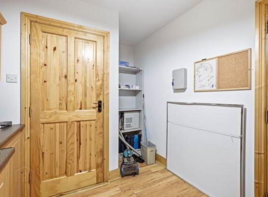 Retail / Professional Practice / Office Rafter Str, Gorey