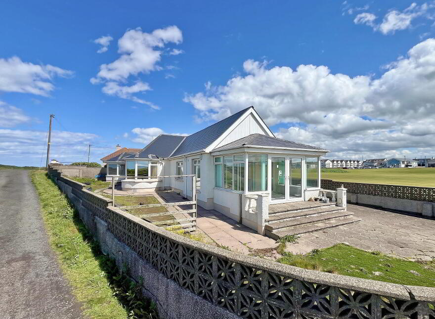 16 Glen Road, Portrush, BT56 8LX