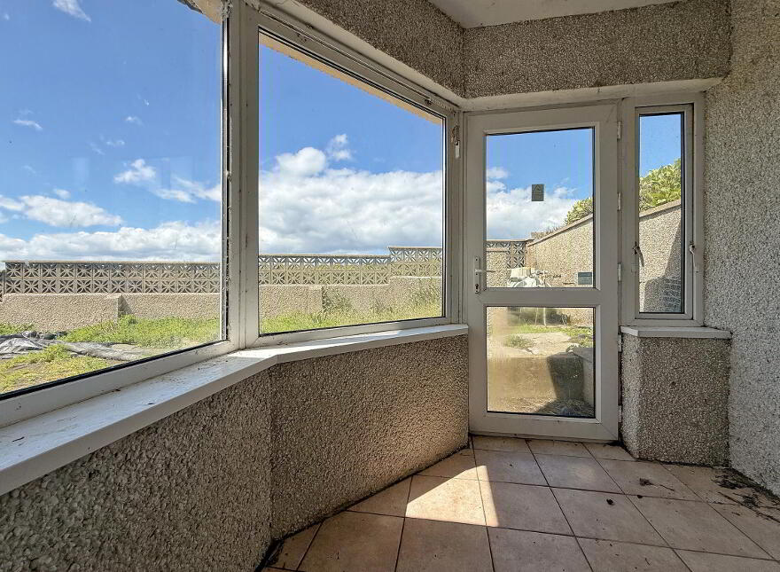16 Glen Road, Portrush, BT56 8LX