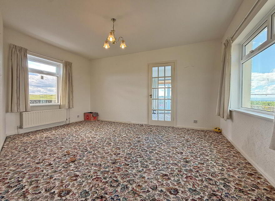 16 Glen Road, Portrush, BT56 8LX