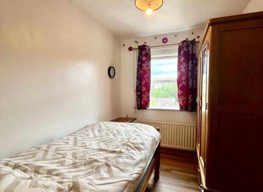 82 Shepherds Glen, Waterside, Derry/Londonderry, BT47 2GA