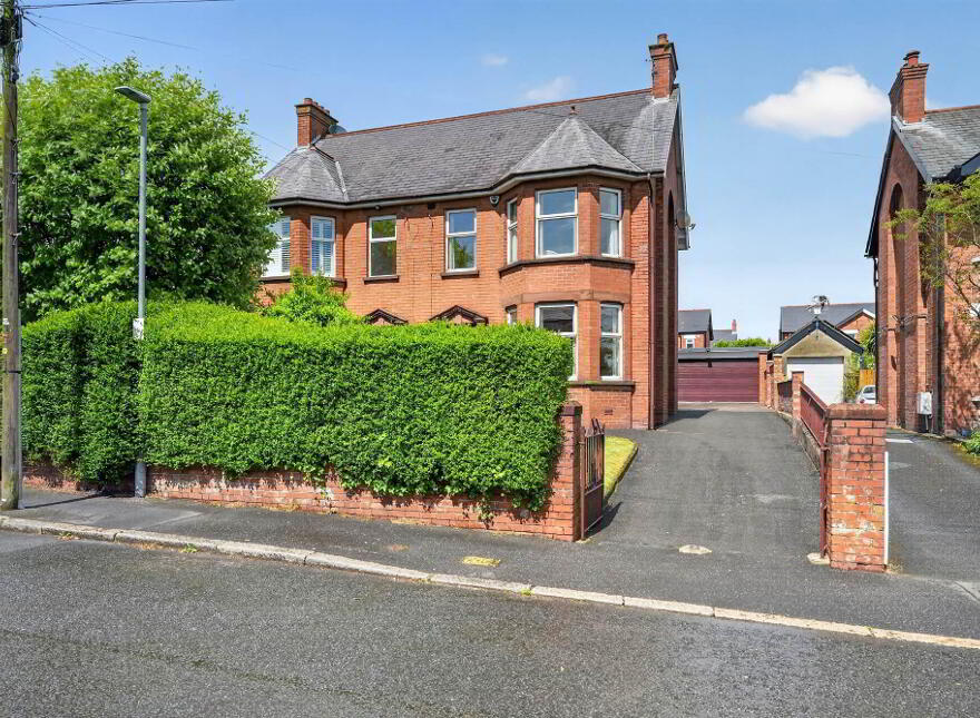 42 Kirkliston Park, Ballyhackamore, Belfast, BT5 6ED