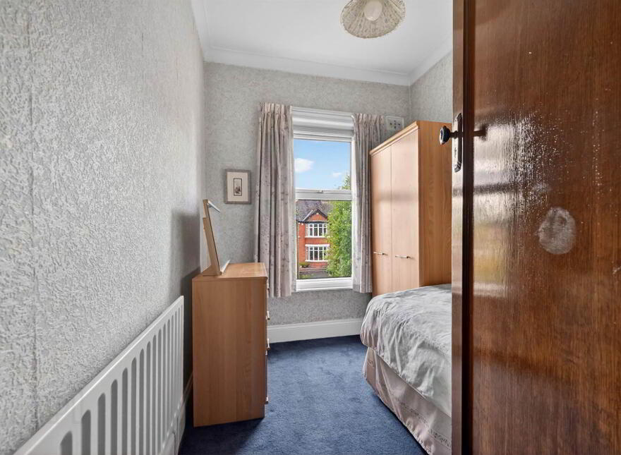 42 Kirkliston Park, Ballyhackamore, Belfast, BT5 6ED