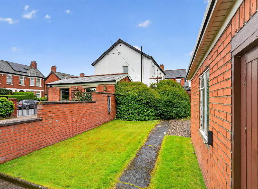 42 Kirkliston Park, Ballyhackamore, Belfast, BT5 6ED