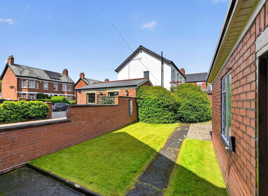 42 Kirkliston Park, Ballyhackamore, Belfast, BT5 6ED