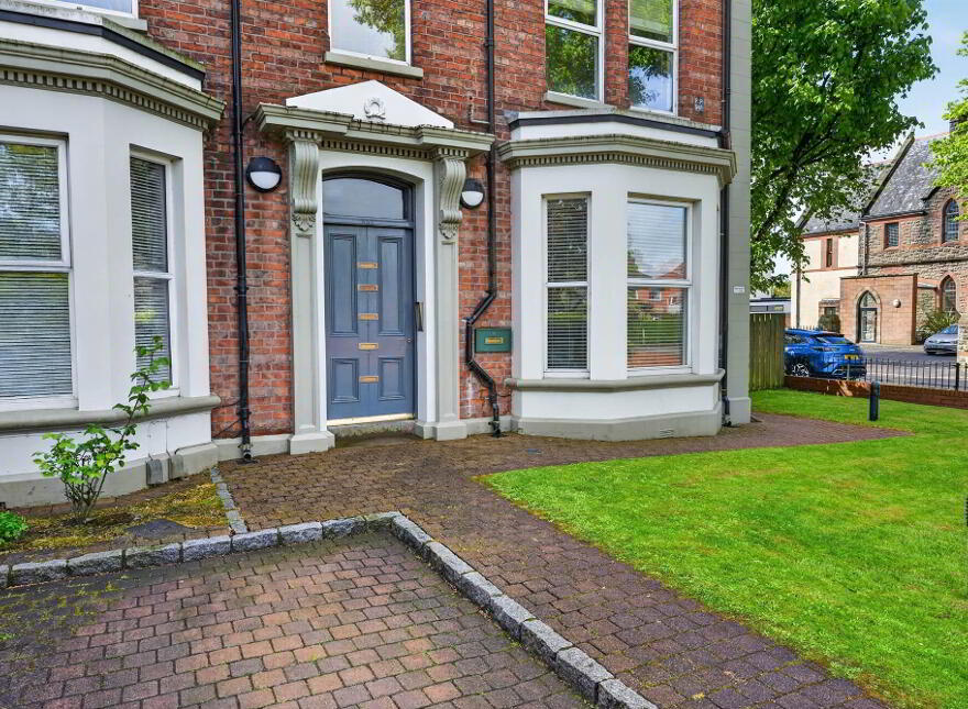 Apt 2, 221 Belmont Road, Belfast, BT4 2AH